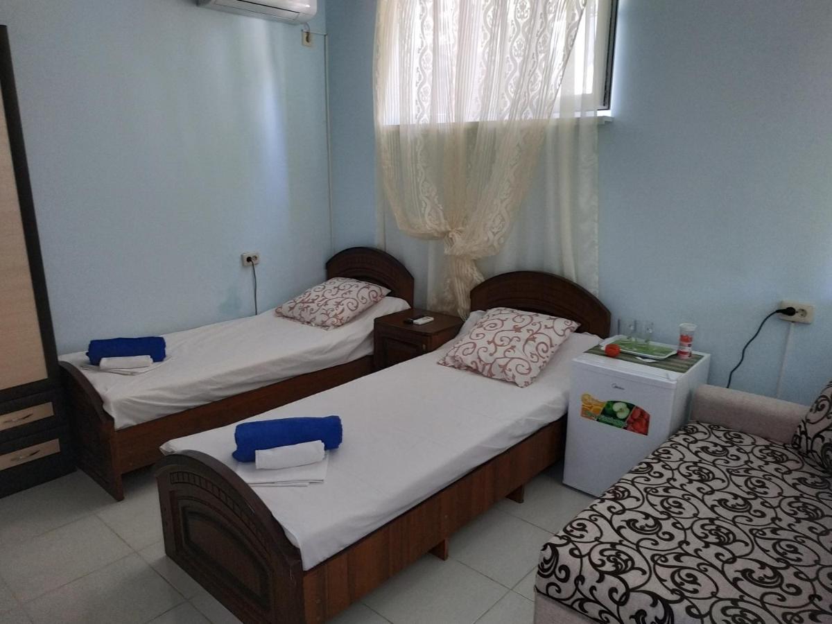Guest House U Antoniny Гагра Екстер'єр фото