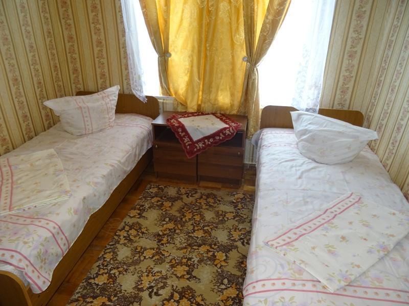 Guest House U Antoniny Гагра Екстер'єр фото